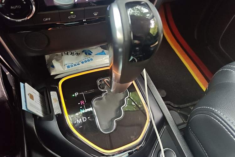 Used BAIC Off-Road BJ80 2016 2.3T Automatic Prestige Edition Gear Lever