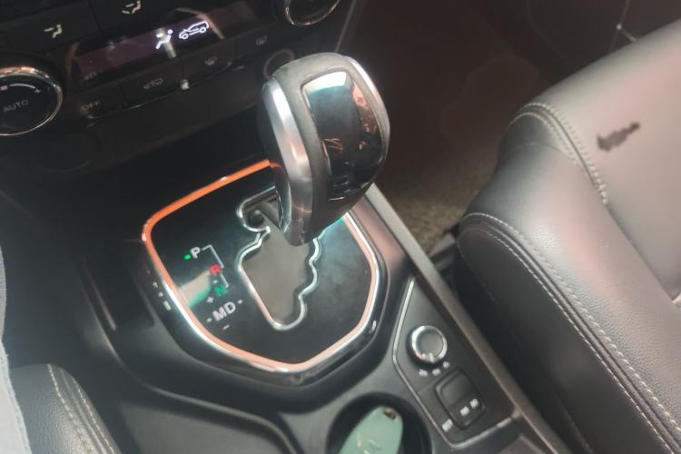 Used BAIC Off-Road BJ80 2016 2.3T Automatic Prestige Edition Gear Lever