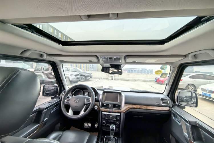 Used BAIC Off-Road BJ80 2016 2.3T Automatic Prestige Edition Interior 6