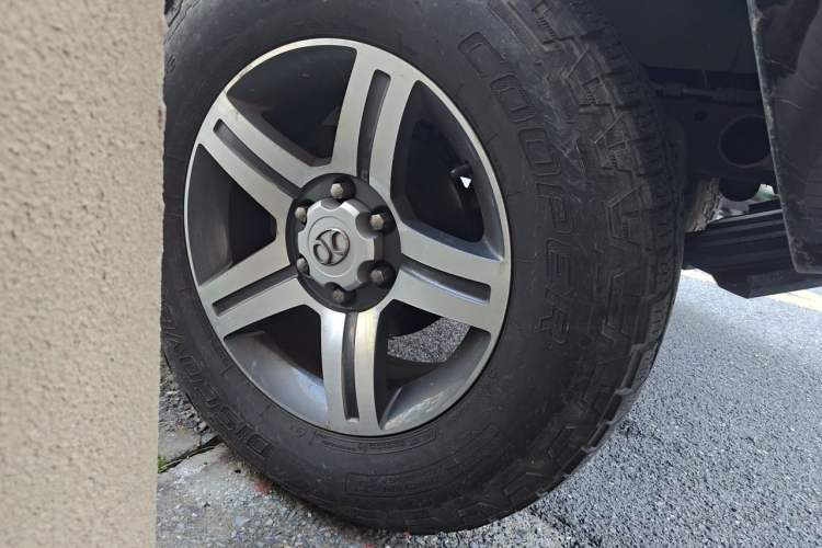 Used BAIC Off-Road BJ80 2016 2.3T Automatic Prestige Edition Right Front Wheel Hub