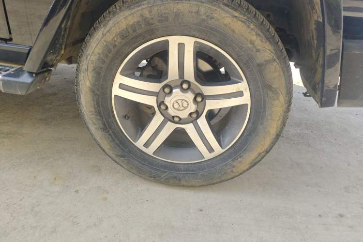 Used BAIC Off-Road BJ80 2016 2.3T Automatic Prestige Edition Right Front Wheel Hub