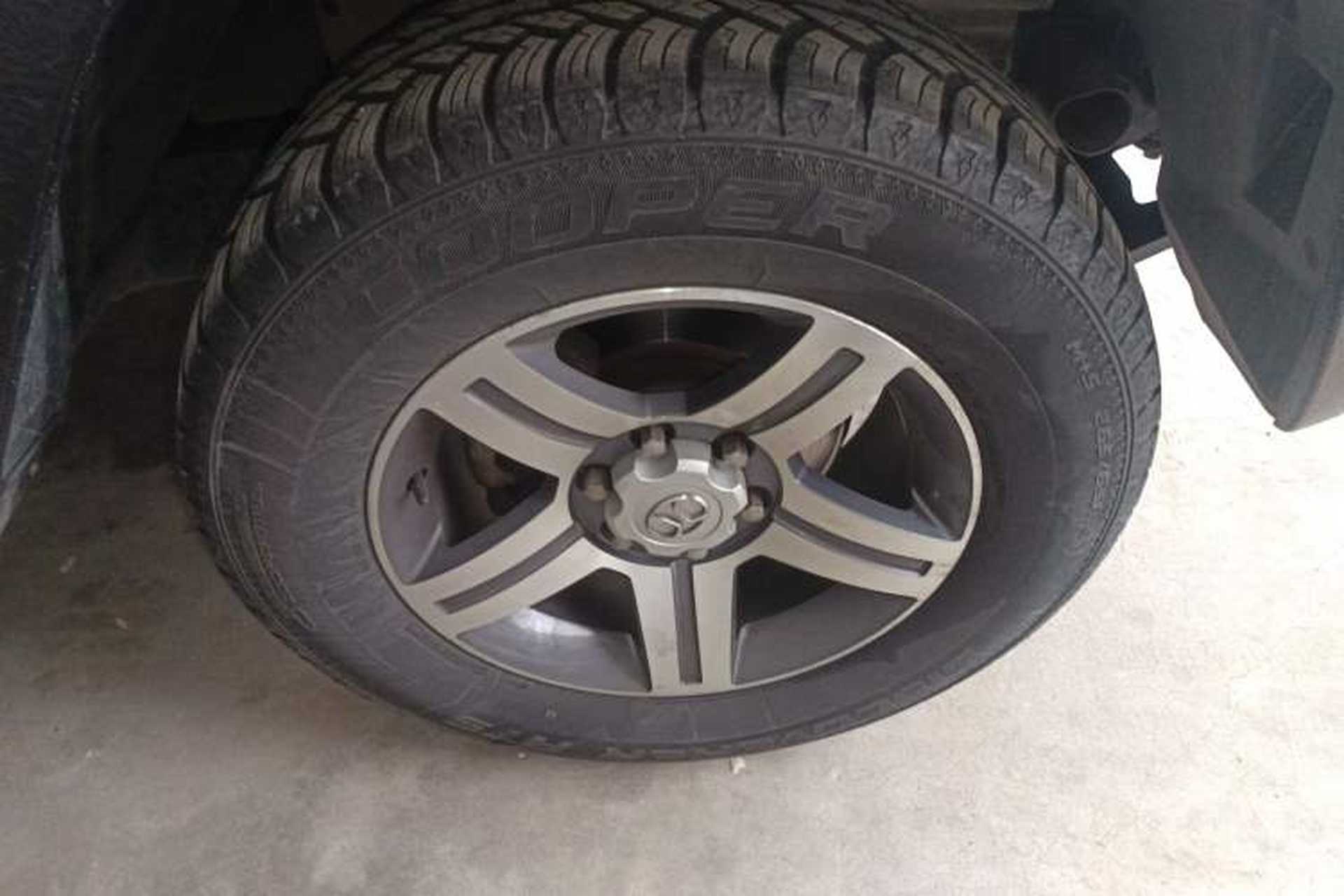 Used BAIC Off-Road BJ80 2016 2.3T Automatic Prestige Edition Right Front Wheel Hub