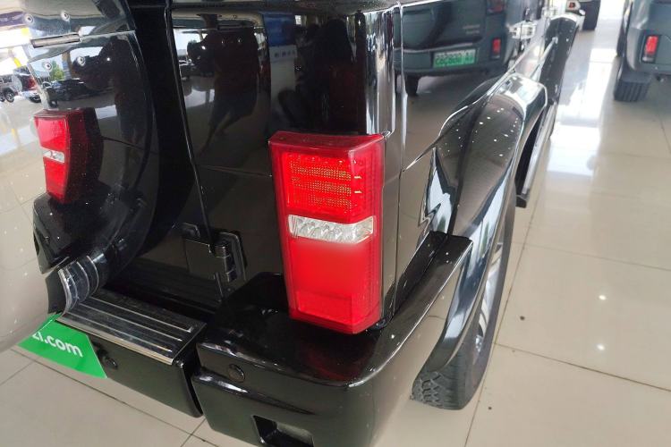 Used BAIC Off-Road BJ80 2016 2.3T Automatic Prestige Edition Right Rear Taillight