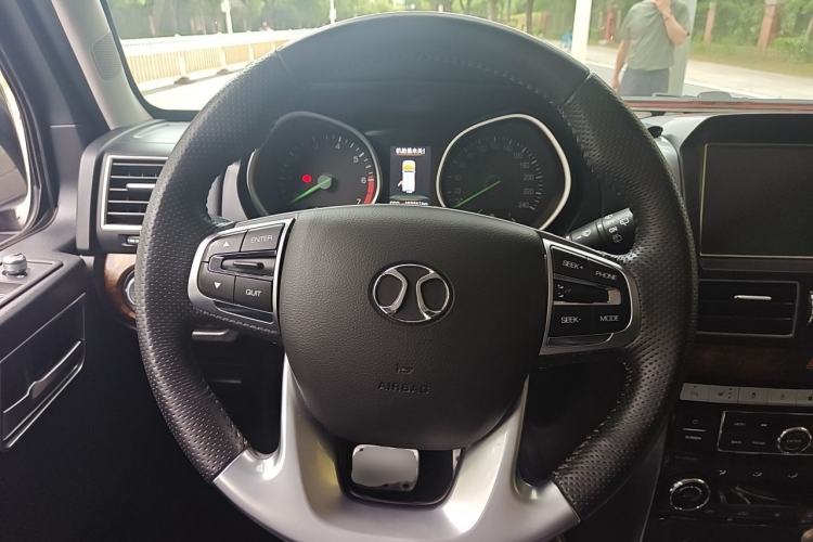 Used BAIC Off-Road BJ80 2016 2.3T Automatic Prestige Edition Steering Wheel