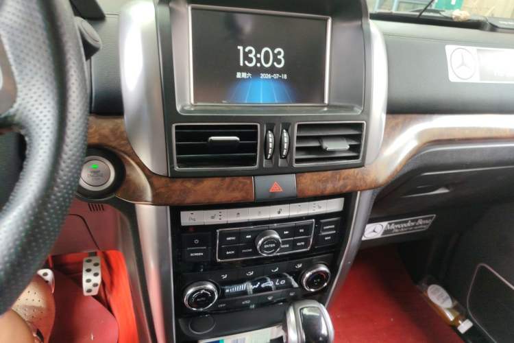 Used BAIC Off-Road BJ80 2016 2.3T Automatic Prestige Edition Audio And AC Panel
