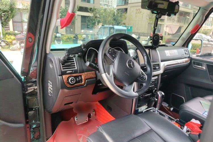 Used BAIC Off-Road BJ80 2016 2.3T Automatic Prestige Edition Center Console