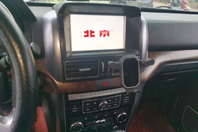 Used BAIC Off-Road BJ80 2016 2.3T Automatic Prestige Edition Audio And AC Panel