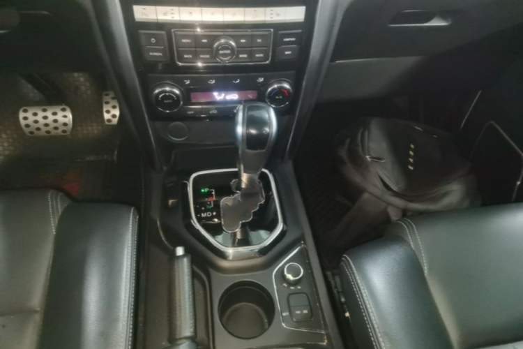 Used BAIC Off-Road BJ80 2016 2.3T Automatic Prestige Edition Gear Lever