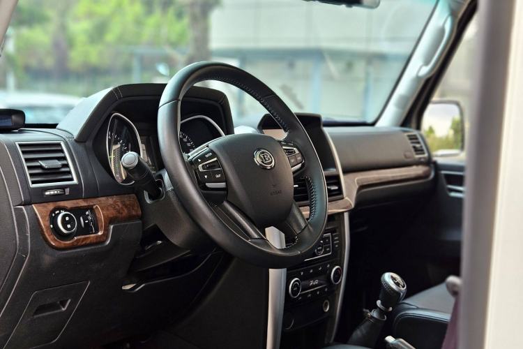 Used BAIC Off-Road BJ80 2016 2.3T Manual Prestige Edition Interior 5