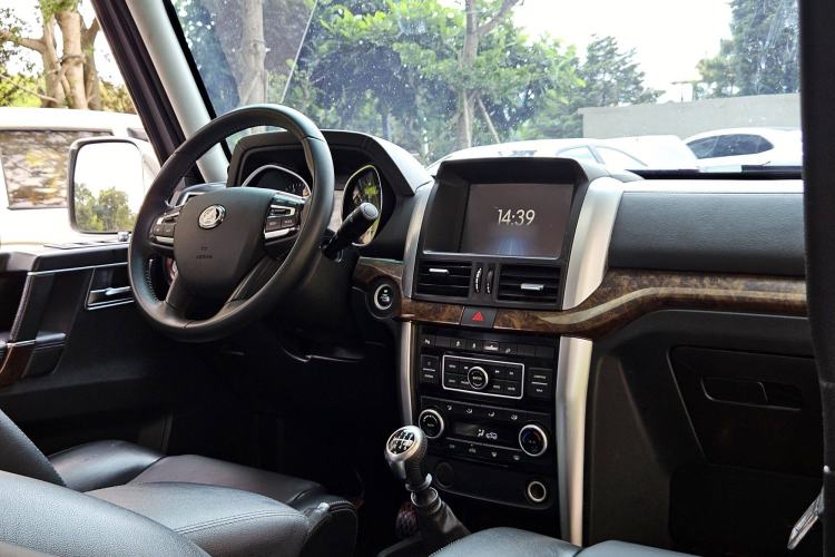 Used BAIC Off-Road BJ80 2016 2.3T Manual Prestige Edition Interior 6