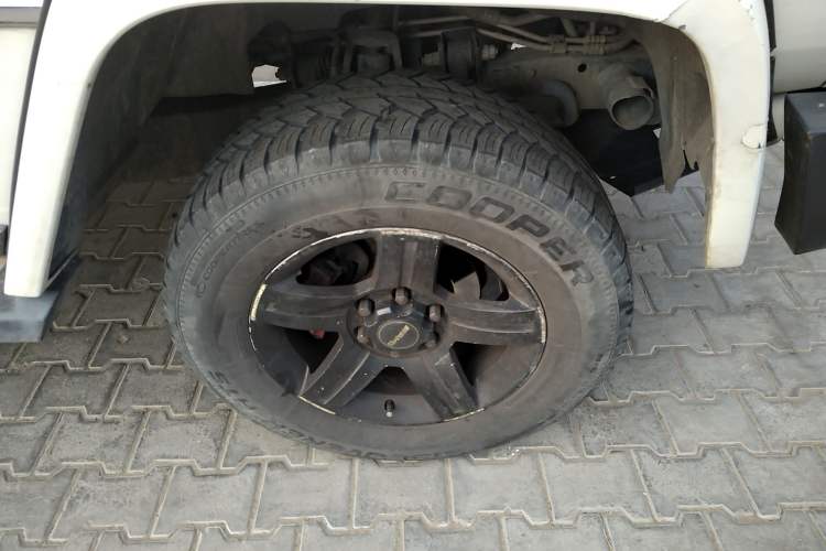 Used BAIC Off-Road BJ80 2016 2.3T Automatic Prestige Edition Right Front Wheel Hub