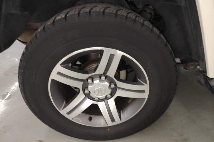 Used BAIC Off-Road BJ80 2016 2.3T Automatic Prestige Edition Right Rear Wheel Hub