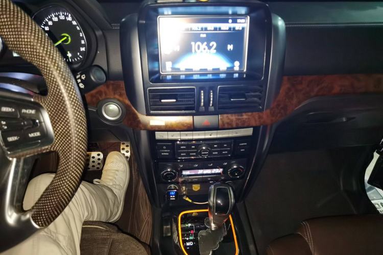 Used BAIC Off-Road BJ80 2017 2.3T Automatic 90th Anniversary Edition Audio And AC Panel