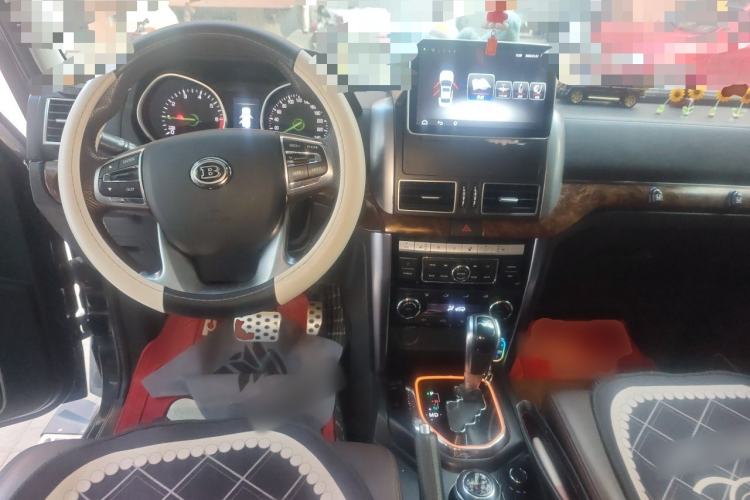 Used BAIC Off-Road BJ80 2017 2.3T Automatic 90th Anniversary Edition Center Console