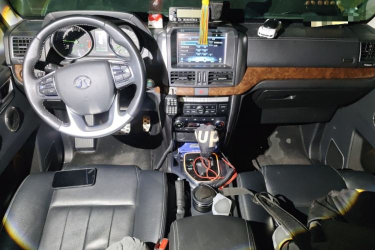 Used BAIC Off-Road BJ80 2017 2.3T Automatic 90th Anniversary Edition Center Console