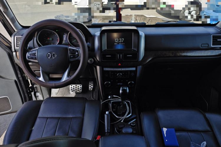 Used BAIC Off-Road BJ80 2017 2.3T Automatic 90th Anniversary Edition Center Console