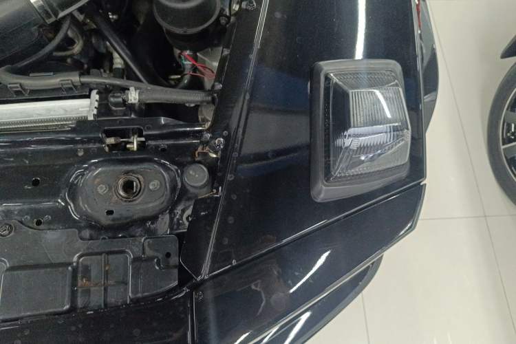 Used BAIC Off-Road BJ80 2017 2.3T Automatic 90th Anniversary Edition Engine Bay Left