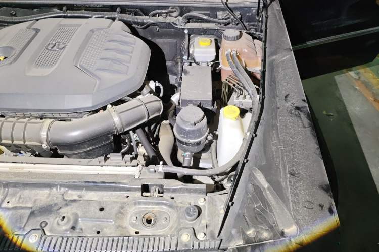 Used BAIC Off-Road BJ80 2017 2.3T Automatic 90th Anniversary Edition Engine Bay Left