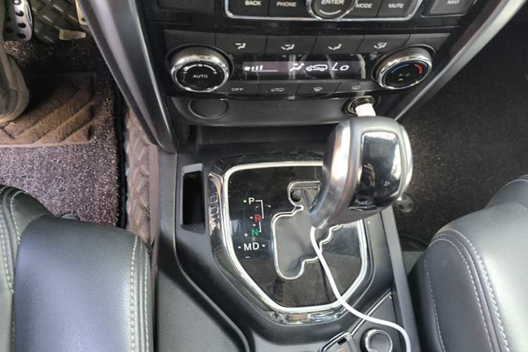 Used BAIC Off-Road BJ80 2017 2.3T Automatic 90th Anniversary Edition Gear Lever