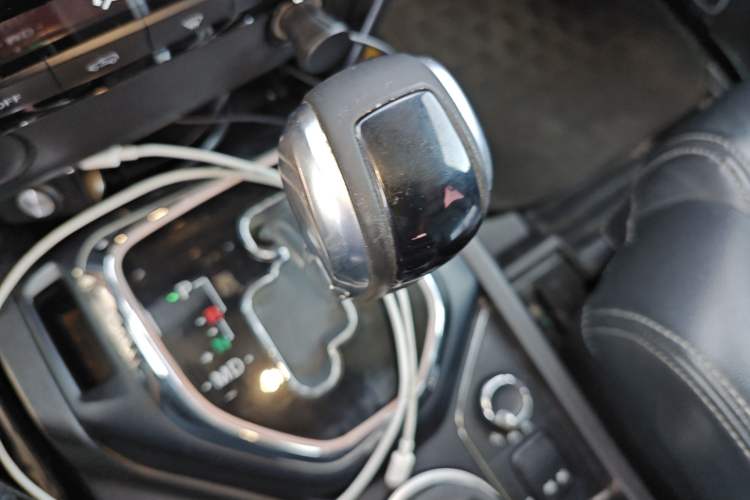 Used BAIC Off-Road BJ80 2017 2.3T Automatic 90th Anniversary Edition Gear Lever