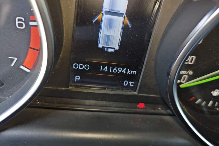 Used BAIC Off-Road BJ80 2017 2.3T Automatic 90th Anniversary Edition Odometer Close Up