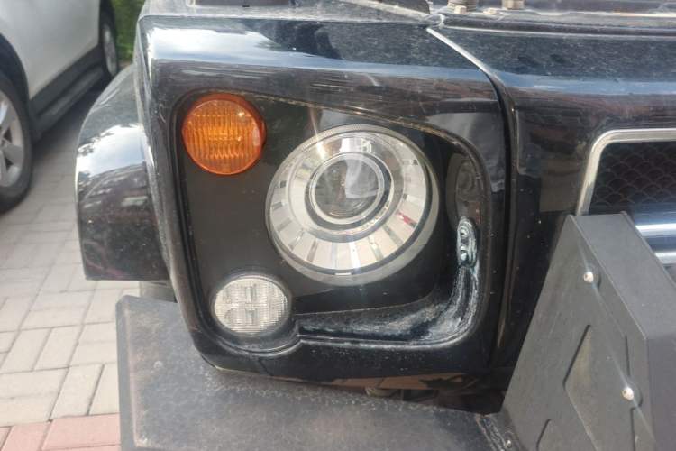 Used BAIC Off-Road BJ80 2017 2.3T Automatic 90th Anniversary Edition Right Front Headlight
