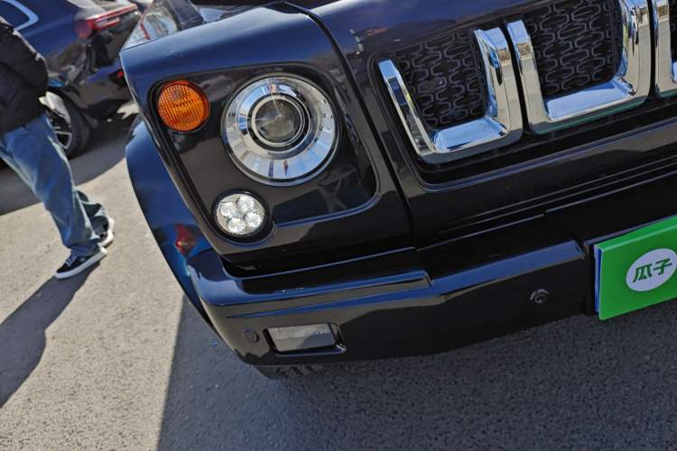Used BAIC Off-Road BJ80 2017 2.3T Automatic 90th Anniversary Edition Right Front Headlight