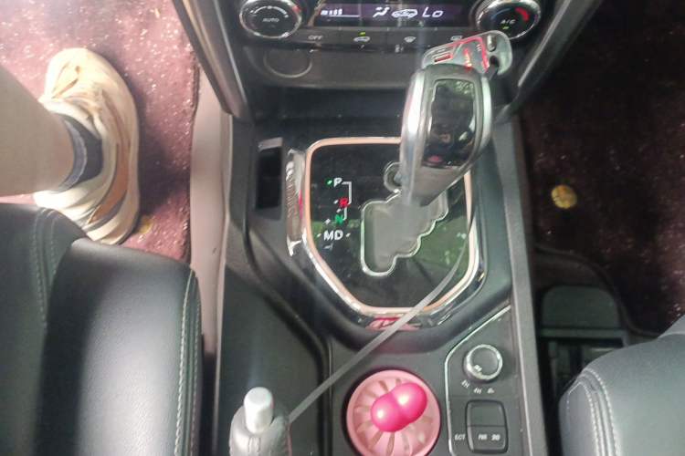 Used BAIC Off-Road BJ80 2017 2.3T Automatic 90th Anniversary Edition Gear Lever
