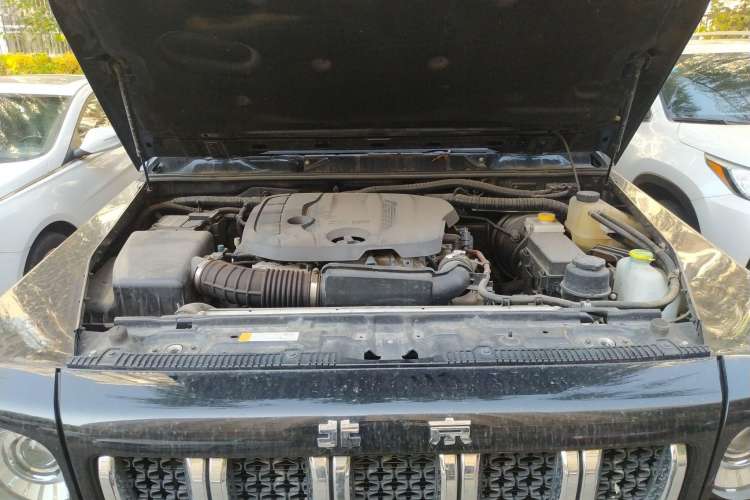Used BAIC Off-Road BJ80 2018 2.3T Automatic Prestige Edition China VI Emission Standard Engine Bay