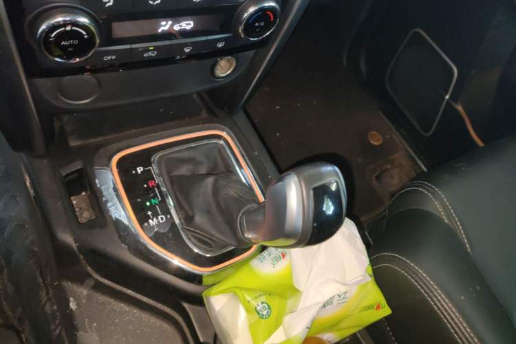 Used BAIC Off-Road BJ80 2018 2.3T Automatic Prestige Version China V Emission Standard Gear Lever