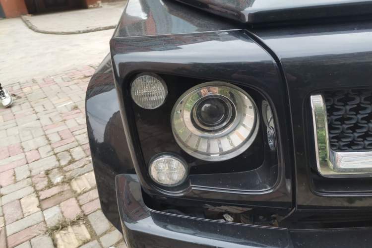 Used BAIC Off-Road BJ80 2018 2.3T Automatic Premium Version China V Emission Standard Right Front Headlight