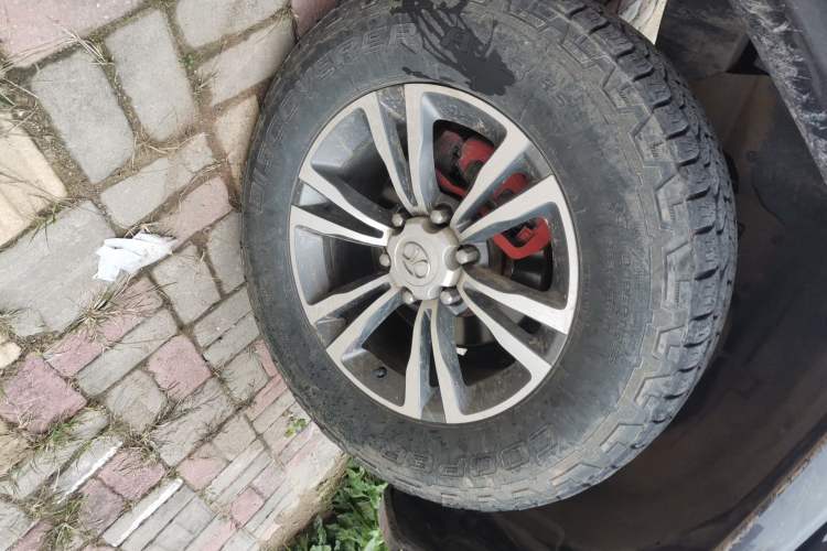 Used BAIC Off-Road BJ80 2018 2.3T Automatic Premium Version China V Emission Standard Right Front Wheel Hub