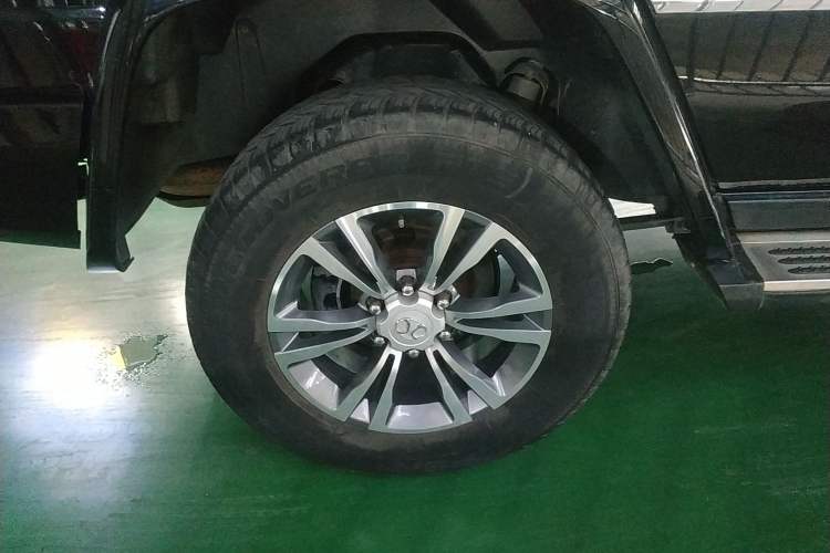 Used BAIC Off-Road BJ80 2018 2.3T Automatic Prestige Version China V Emission Standard Right Rear Wheel Hub