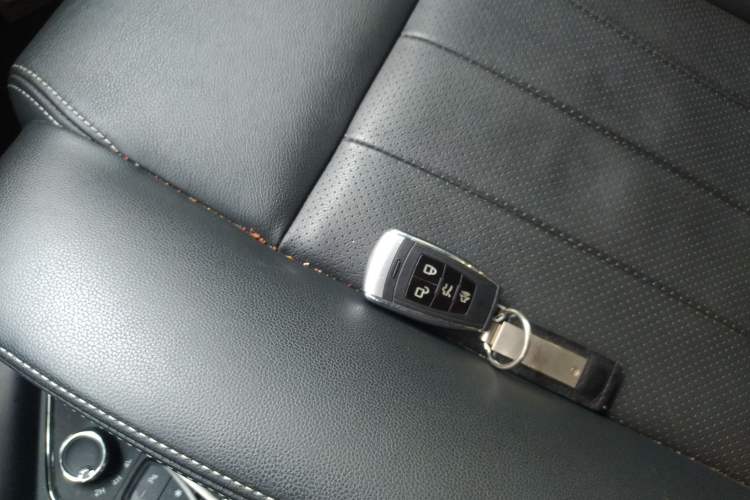 Used BAIC Off-Road BJ80 2018 2.3T Automatic Prestige Edition China VI Emission Standard Vehicle Key
