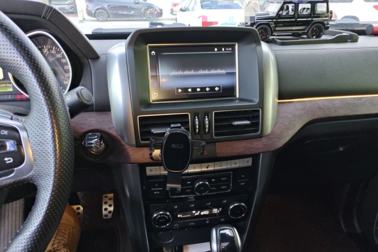 Used BAIC Off-Road BJ80 2019 2.3T Automatic Shengshi Huazhang Edition China VI Emission Standard Audio And AC Panel