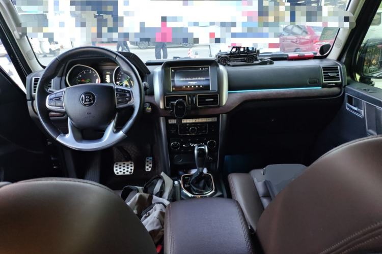 Used BAIC Off-Road BJ80 2019 2.3T Automatic Shengshi Huazhang Edition China VI Emission Standard Center Console