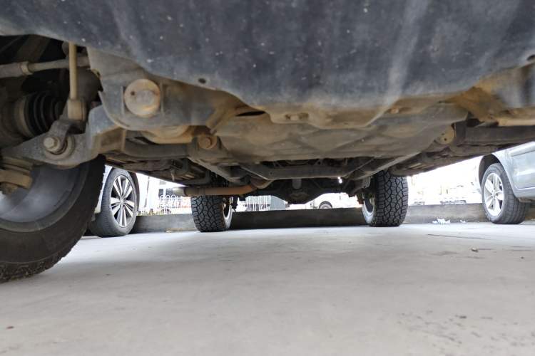 Used BAIC Off-Road BJ80 2019 2.3T Automatic Shengshi Huazhang Edition China VI Emission Standard Chassis Front