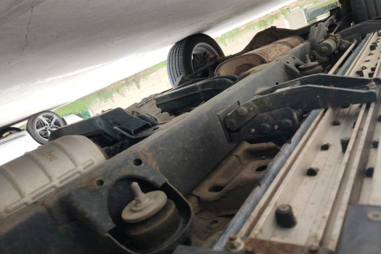 Used BAIC Off-Road BJ80 2019 2.3T Automatic Shengshi Huazhang Edition China VI Emission Standard Chassis Front Right
