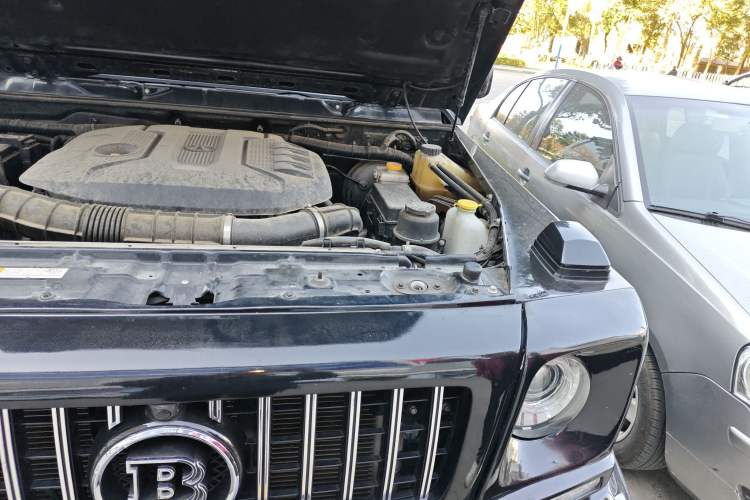 Used BAIC Off-Road BJ80 2019 2.3T Automatic Shengshi Huazhang Edition China VI Emission Standard Engine Bay Left