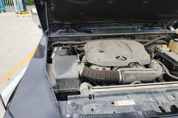 Used BAIC Off-Road BJ80 2019 2.3T Automatic Shengshi Huazhang Edition China VI Emission Standard Engine Bay Right