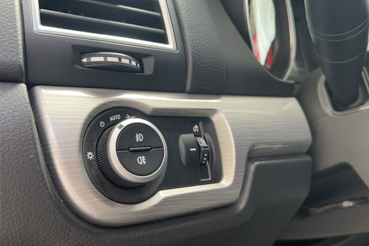 Used BAIC Off-Road BJ80 2019 2.3T Automatic Shengshi Huazhang Edition China VI Emission Standard Interior 5