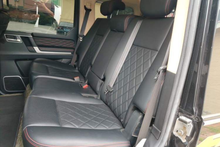 Used BAIC Off-Road BJ80 2019 2.3T Automatic Shengshi Huazhang Edition China VI Emission Standard Left Rear Seat