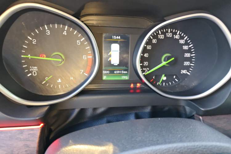 Used BAIC Off-Road BJ80 2019 2.3T Automatic Shengshi Huazhang Edition China VI Emission Standard Odometer Close Up