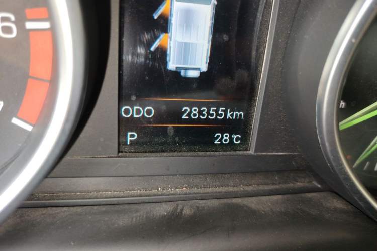 Used BAIC Off-Road BJ80 2019 2.3T Automatic Shengshi Huazhang Edition China VI Emission Standard Odometer Close Up