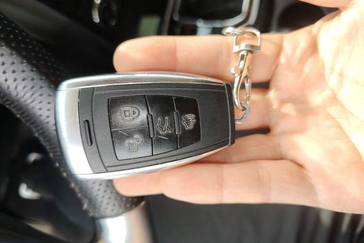 Used BAIC Off-Road BJ80 2019 2.3T Automatic Shengshi Huazhang Edition China VI Emission Standard Vehicle Key