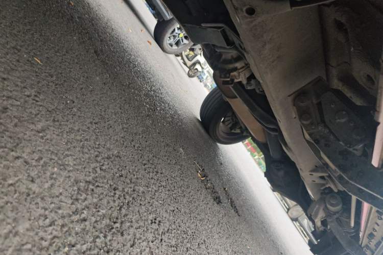 Used BAIC Off-Road BJ80 2019 2.3T Automatic Shengshi Huazhang Edition China VI Emission Standard Chassis Front Left