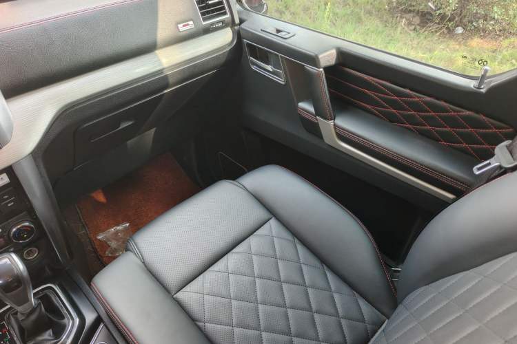 Used BAIC Off-Road BJ80 2019 2.3T Automatic Shengshi Huazhang Edition China VI Emission Standard Interior 8