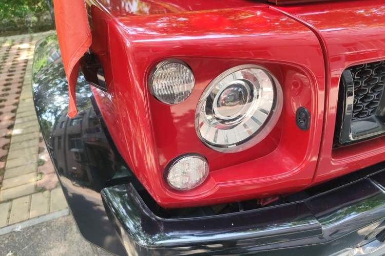 Used BAIC Off-Road BJ80 2019 2.3T Automatic Shengshi Huazhang Edition China VI Emission Standard Right Front Headlight