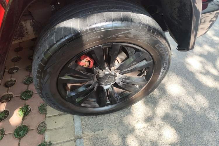 Used BAIC Off-Road BJ80 2019 2.3T Automatic Shengshi Huazhang Edition China VI Emission Standard Right Front Wheel Hub