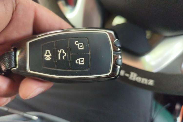 Used BAIC Off-Road BJ80 2019 2.3T Automatic Shengshi Huazhang Edition China VI Emission Standard Vehicle Key